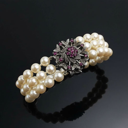 Bracelet Bracciale novecentesco a tre fili di perle 58 Facettes