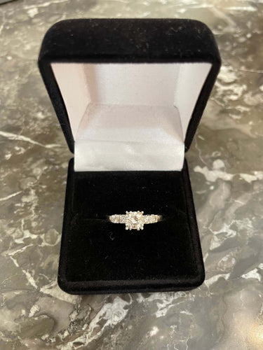 Bague 50 Bague Solitaire Diamants 0.50 Carats Or Gris 14 Carats 58 Facettes BD169