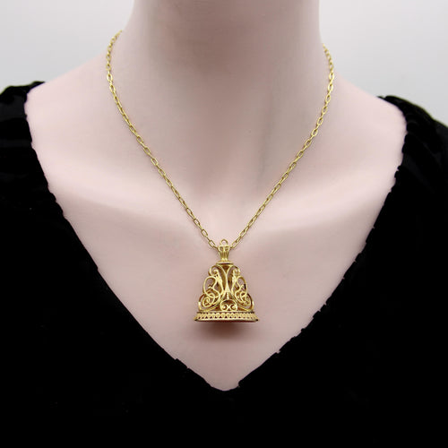 Collier Gousset de serpent victorien en or 14 carats finement ouvragé avec cornaline 58 Facettes A2003Z