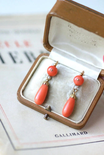Boucles d'oreilles Boucles d'Oreilles Gouttes Corail 58 Facettes