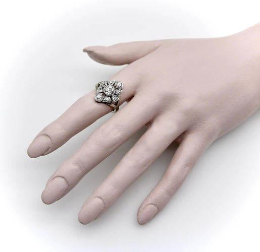 Bague Bague en or blanc 14 carats avec diamants taille ancienne européenne et taille ancienne mine 58 Facettes A1002Z