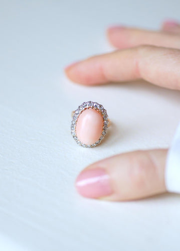 Bague 52 Bague Marguerite Belle Époque Corail Peau d'Ange entourage Diamants 58 Facettes