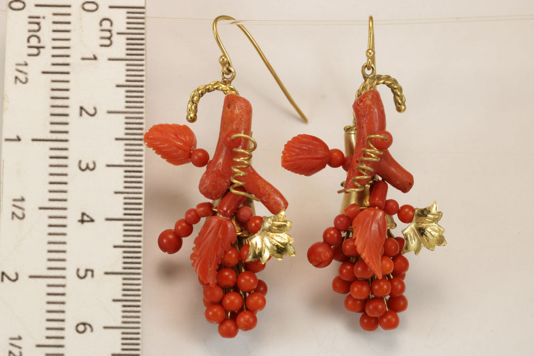 Pendientes de oro coral antiguo