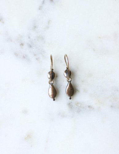 Boucles d'oreilles Anciennes boucles d'oreilles dormeuses diamants, or jaune et argent 58 Facettes