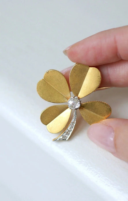 Broche Broche Trèfle Diamants sur Or Jaune 58 Facettes