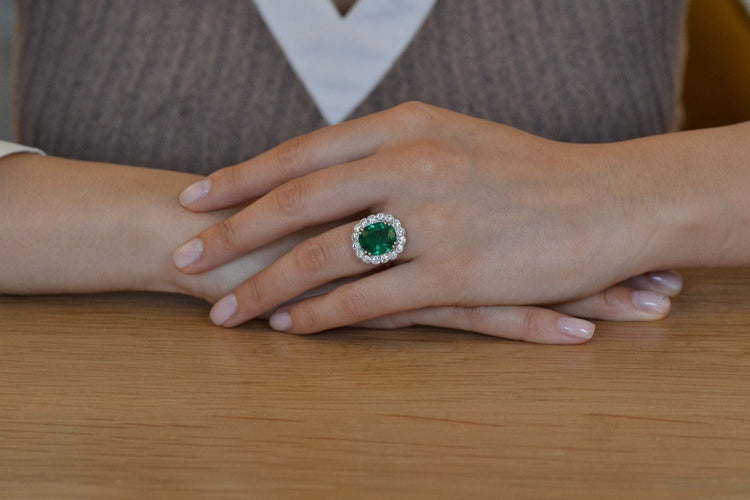 Bague 53 Bague émeraude de 6,68cts et diamants 58 Facettes 27214-27459-27521