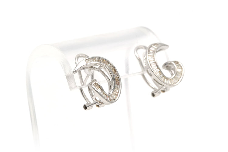 Boucles d'oreilles Boucles d'oreilles en or blanc serties de diamants 58 Facettes 22221