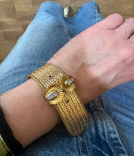 Bracelet Rétro Ceinture Diamants Or Jaune 18 Carats 58 Facettes BRA95