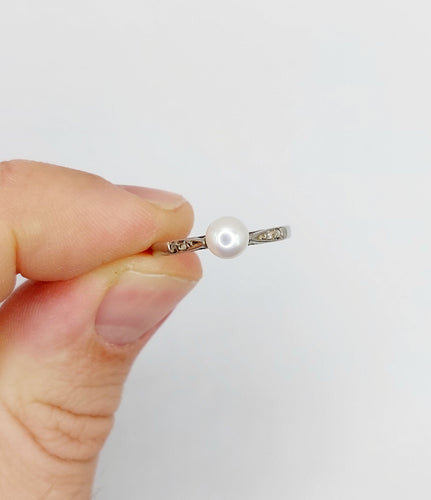 Bague 54.5 Bague Art déco en or blanc 18k et perle, diamants taille rose 58 Facettes A00847