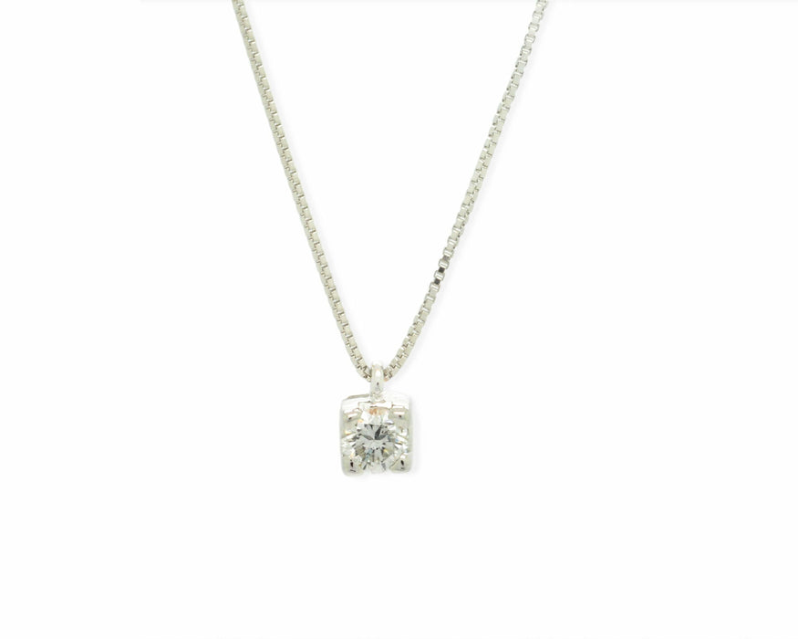 Collier Collier point lumineux 0,16 ct 58 Facettes