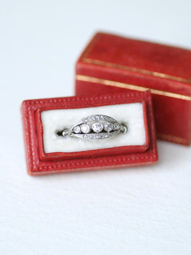 Bague 50 Bague Art Déco Bandeau Diamants sur Platine 58 Facettes