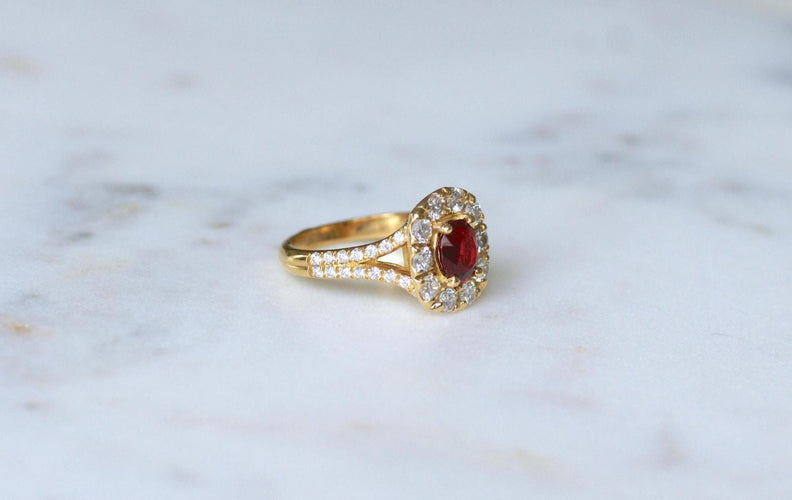 Bague 53 Bague Marguerite spinelle entourage diamants 58 Facettes