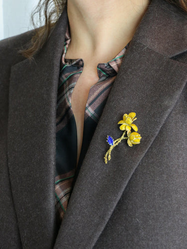 Broche Broche fleur années 70 or jaune émail 58 Facettes 998
