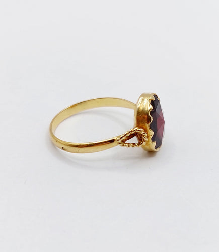 Bague 53 Bague antique en or rose 18k grenat de Perpignan en serti clos sur paillon 58 Facettes A06485