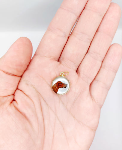 Pendentif Pendentif tête de chien en or jaune, cristal d'Essex (circa 1890) 58 Facettes A05538