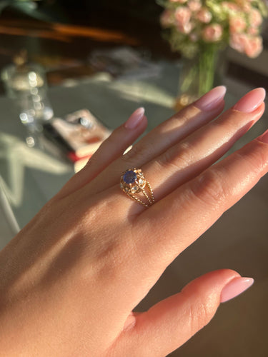 Bague 57 Bague - Or jaune, saphir et diamants 58 Facettes 1164