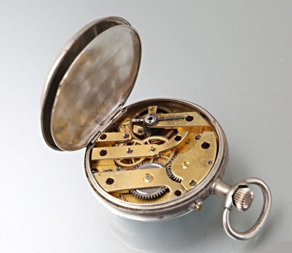 Broche Châtelaine et montre de gousset 58 Facettes 458-461