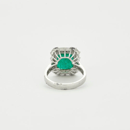 Bague 52 Bague or blanc émeraude diamants 58 Facettes