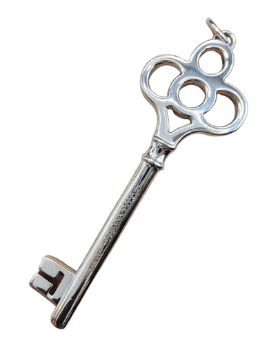 Pendentif Pendentif en argent de la collection Cles de Tiffany & Co. 58 Facettes