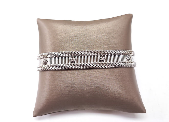 Bracelet Bracelet ruban or blanc et diamants 1950-1960 58 Facettes BRA.RUBAN.B.1333