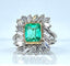 Bague 51 Bague en or jaune et platine, émeraude et diamants baguettes 58 Facettes AB619