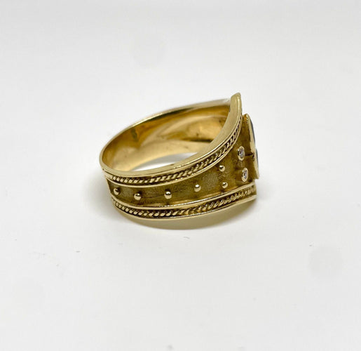 Bague 59 Bague byzantine en or jaune 18k saphirs et diamants 58 Facettes