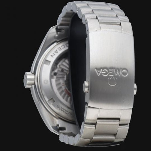 Montre Omega Montre Seamaster Planet Ocean 600M 58 Facettes MT40484