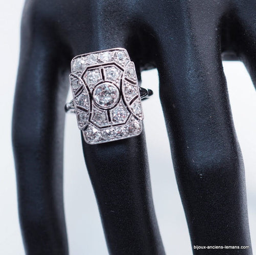 Правоъгълен диамантен пръстен Art Deco 