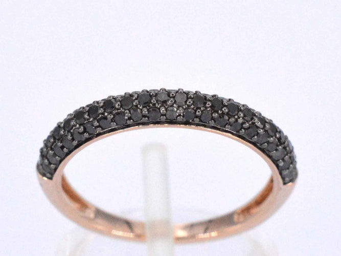Bague 54 Bague en or rose avec diamants noirs taille brillant 58 Facettes 2224