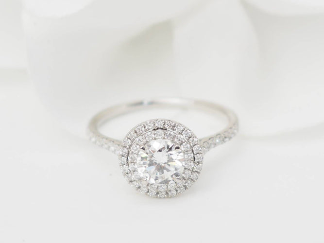 Bague 53 Bague solitaire en or blanc et diamants 0.72ct 58 Facettes 31788/32448