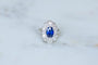 Bague Marguerite Art Déco en Or Blanc, Platine, Saphir Ceylan et Diamants 58 Facettes