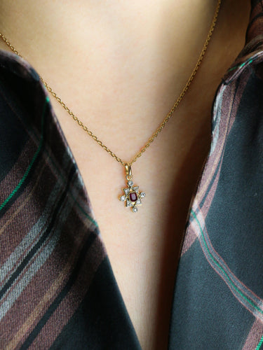 Pendentif Pendentif Art Deco or jaune diamants rubis 58 Facettes 1108.5