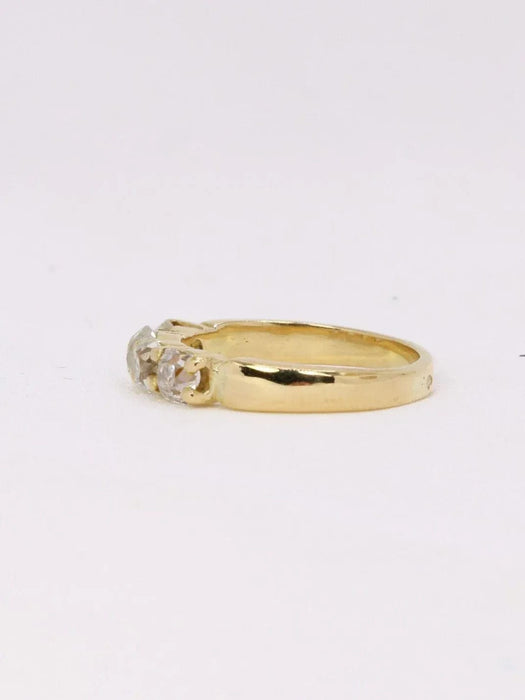 Bague 52 Bague or jaune diamants 58 Facettes J385