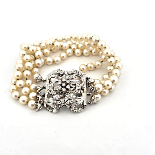 Bracelet Bracelet de perles avec fermoir en or blanc 18 carats et diamants 58 Facettes