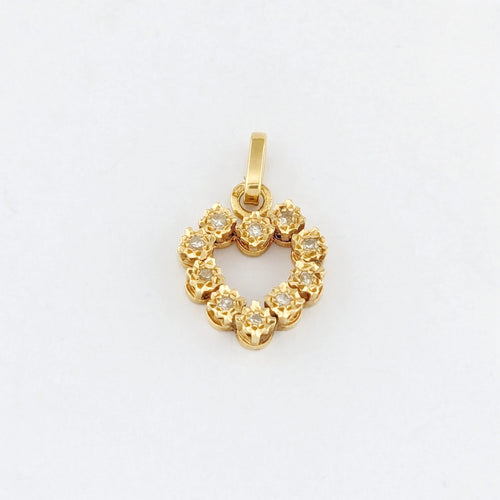 Pendentif Pendentif coeur en or jaune et diamants 58 Facettes 33147