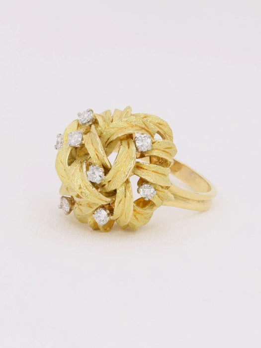 Bague Bague dome fleur or jaune diamants 58 Facettes J604