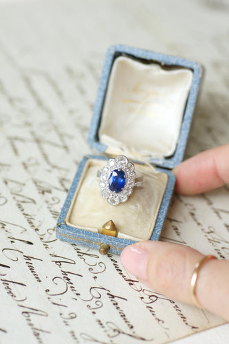 Bague 53 Bague Marguerite Art Déco en Or Blanc, Platine, Saphir Ceylan et Diamants 58 Facettes