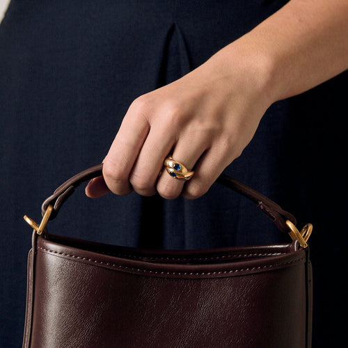 Bague 53,5 Bague tressée en or jaune et saphirs 58 Facettes ENG10872