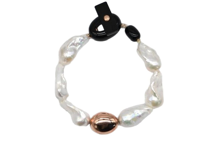 Bracciale di perle barocche con chiusura in oro rosa e bachelite vintage