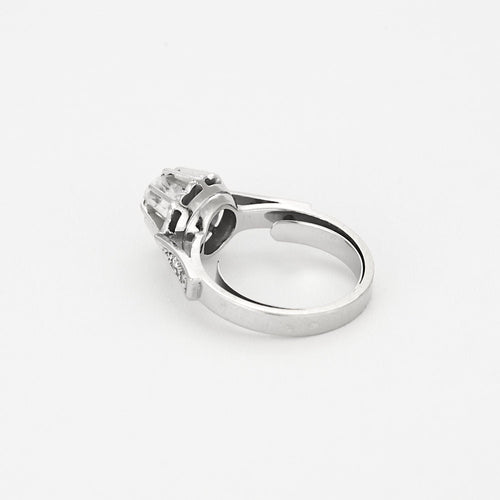 Bague 48 Bague Solitaire en or blanc et diamant 58 Facettes HOU55282