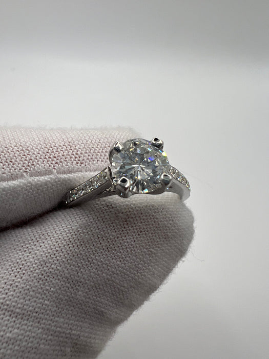 51 Bague solitaire or blanc diamant 1,36 ct 58 Facettes 00019701