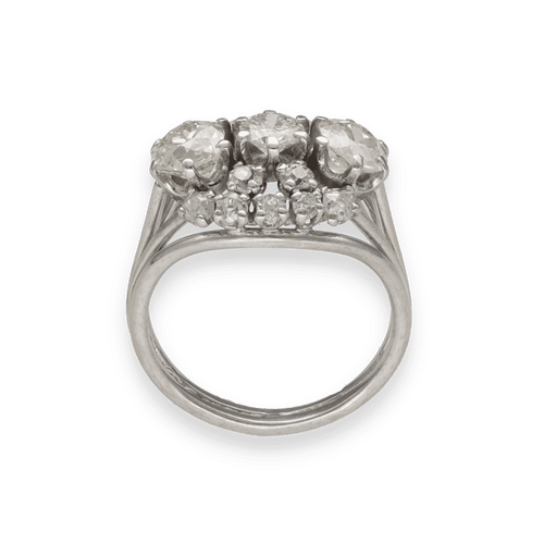 Bague 54 Bague en or gris 18K avec 2,50 ct de diamants taille ancienne - Vers 1950 - Taille 54 58 Facettes FB10703