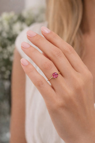 Bague 53 Solitaire en or jaune avec rubellite taille coussin rond 58 Facettes 50350