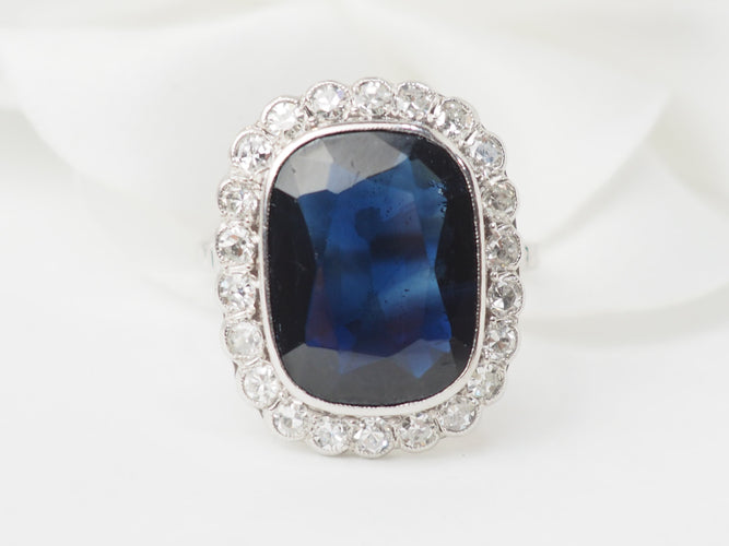 Bague 59 Bague Pompadour en or blanc, saphir et diamants 58 Facettes 33307