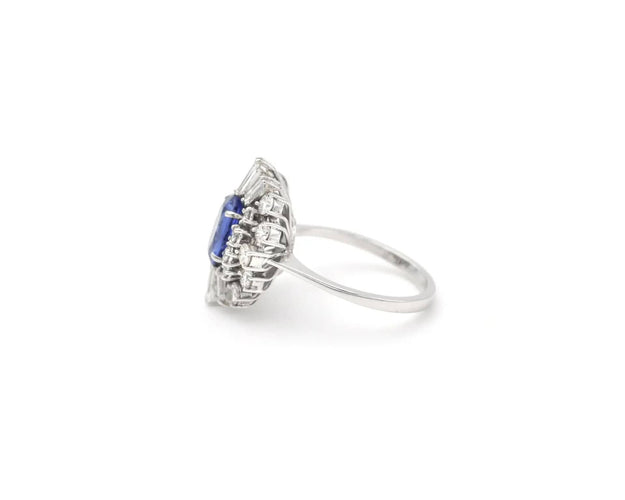 Bague 57 Bague en or blanc avec saphir de Ceylan de 1,7 ct et diamants 58 Facettes 14170