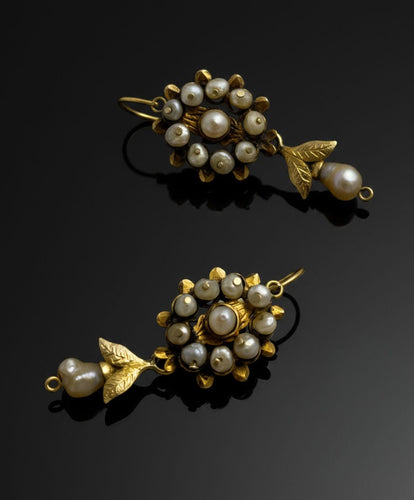 Boucles d'oreilles Boucles d'oreilles dalmates ornées de perles naturelles, XIXe siècle 58 Facettes