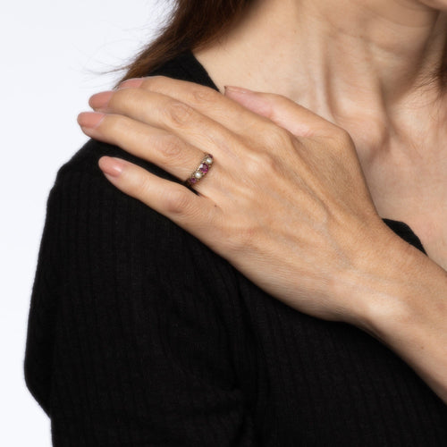 Bague 57 Bague victorienne antique avec perle de grenat, vers 1848, or jaune 15 carats, taille 5,75, bijoux fins 58 Facettes G13621