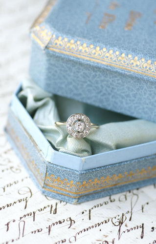 Bague 54.5 Bague Cible en or jaune, platine et diamant - Art Déco 58 Facettes