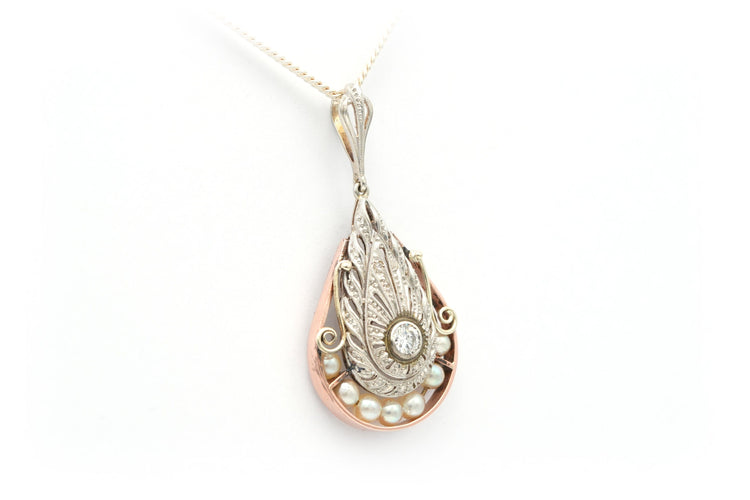 Pendentif Pendentif Art Déco en or rose et blanc serti de perles et d'un diamant 58 Facettes B644