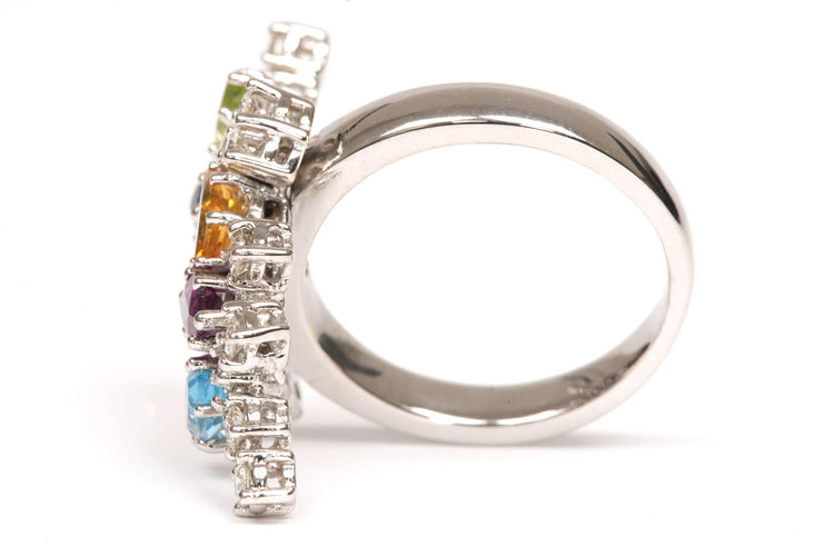 Bague 57 Bague contemporaine en or blanc, pierres multiples, diamants 58 Facettes B457